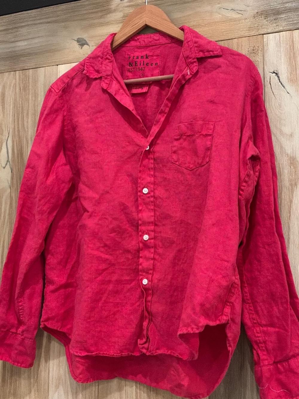 Frank & Eileen Linen Button-Up in Hot Pink, Eileen small
